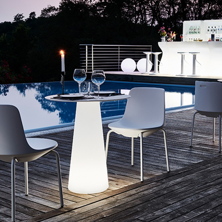 Masa pentru uz comercial Plust, Fura Dining Table Light